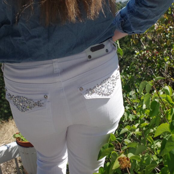 White Luxe Capris Rhinestone Pockets - Picture 3 of 7
